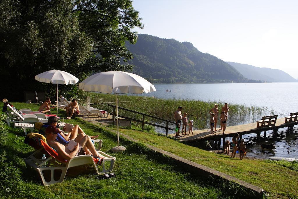 Seehaus Karantanien Am Ossiacher See Exteriér fotografie